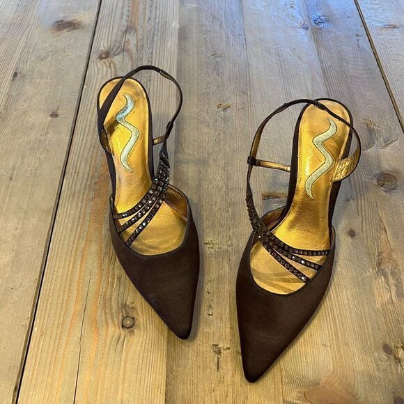 Nina Brown Satin Rhinestone Heels Size 8.5 NWOT - Picture 1 of 14